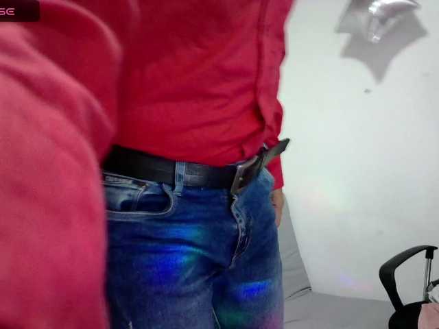 Live sex webcam photo for tomasvelez #277307426