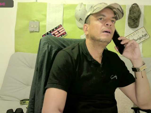 Live sex webcam photo for tomasvelez #277840035