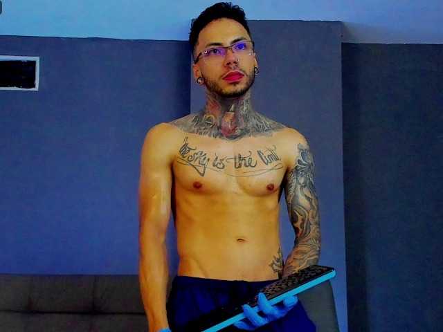 Live sex webcam photo for tomaswalker #275673706