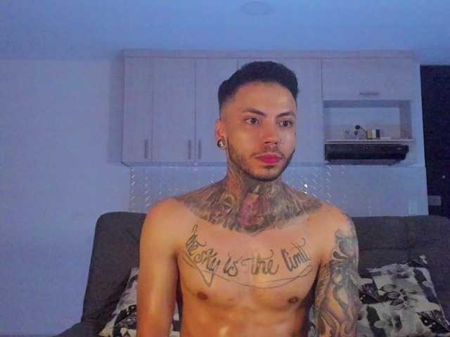 Live sex webcam photo for tomaswalker #276015875