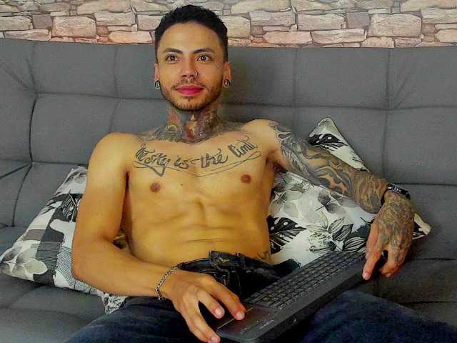 Live sex webcam photo for tomaswalker #276098768