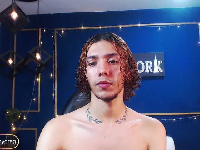 Live sex webcam photo for tommy-gregg #275579725