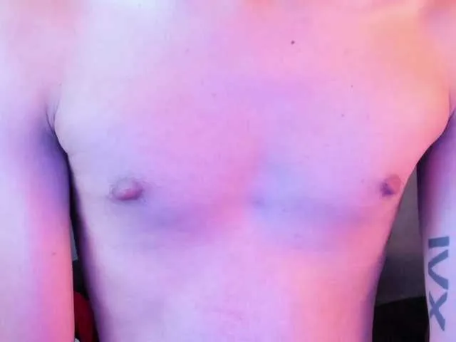 Live sex webcam photo for tommy-gregg #276977059