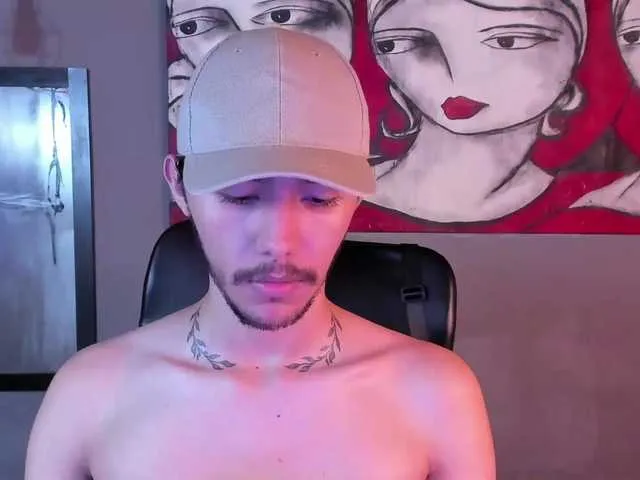 Live sex webcam photo for tommy-gregg #277147276