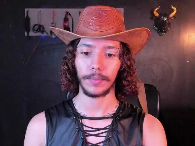 Live sex webcam photo for tommy-gregg #277334146