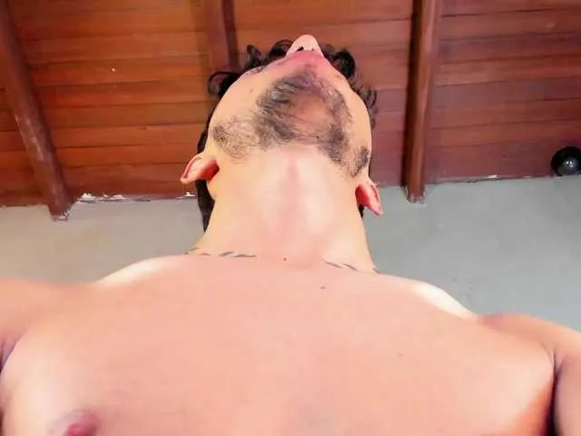 Live sex webcam photo for tommy-gregg #291093733