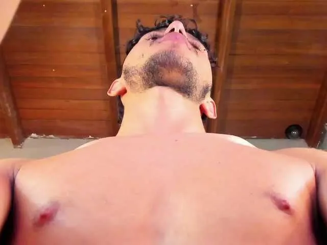 Live sex webcam photo for tommy-gregg #291141247