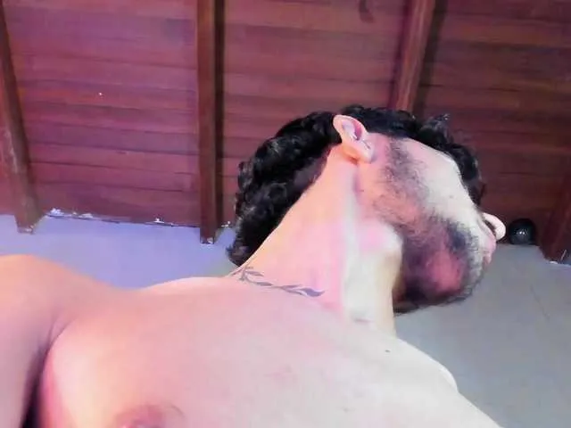 Live sex webcam photo for tommy-gregg #291435487
