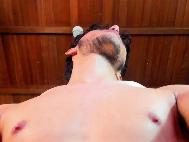 Live sex webcam photo for tommy-gregg #291929343