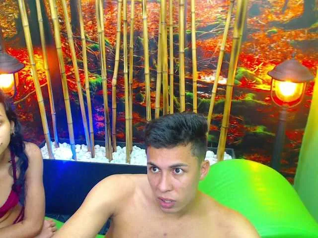 Live sex webcam photo for tommyXpamela4 #274556399