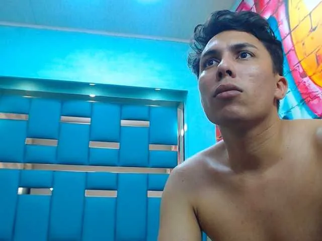 Live sex webcam photo for tommyXpamela4 #278026835