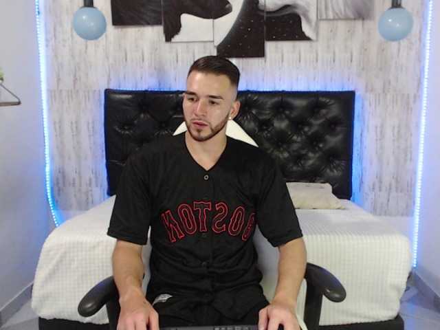 Live sex webcam photo for tommycash4 #277622817