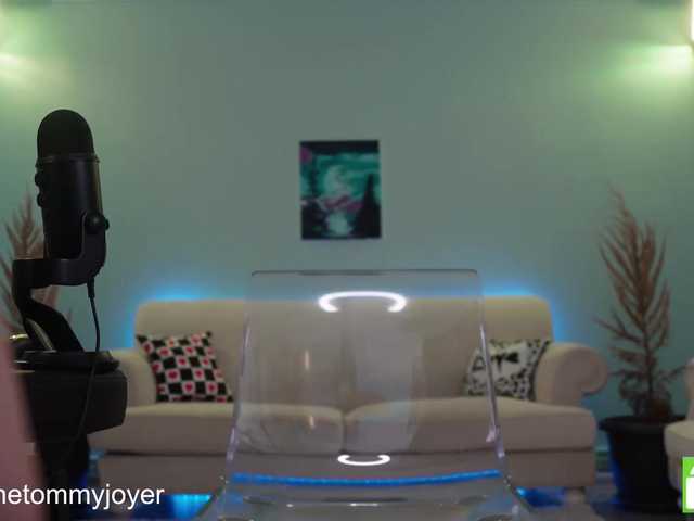 Live sex webcam photo for tommyjoyery #276121765