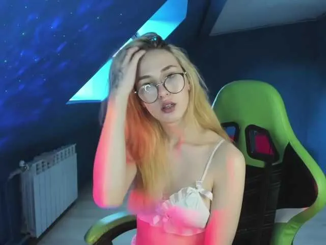 Live sex webcam photo for tora420 #273900180