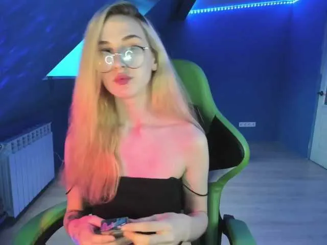 Live sex webcam photo for tora420 #274034264