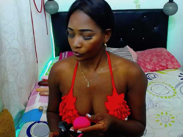 Live sex webcam photo for torymegan #290291830