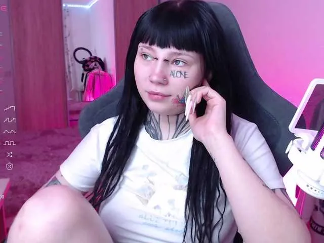 Live sex webcam photo for tradishka #276771201