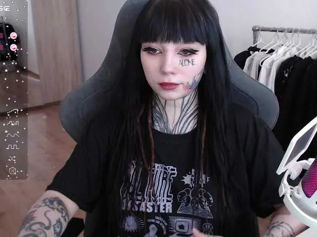 Live sex webcam photo for tradishka #277311011