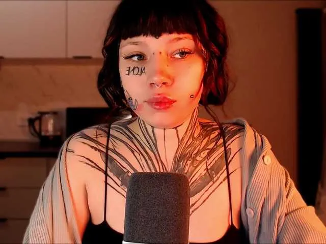 Live sex webcam photo for tradishka #290404702