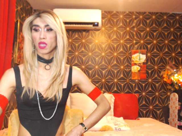 Live sex webcam photo for transcumxx #290610457