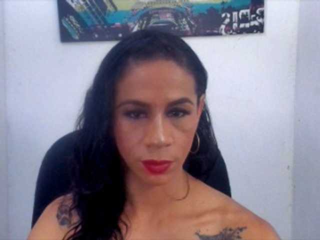 Live sex webcam photo for treyxiihot87 #277292323