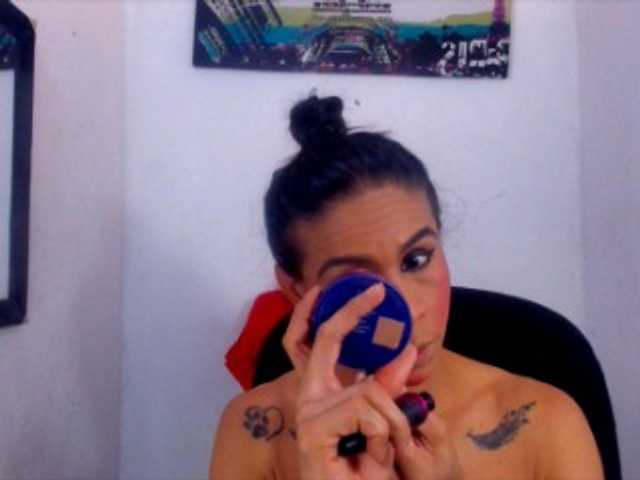 Live sex webcam photo for treyxiihot87 #278116162