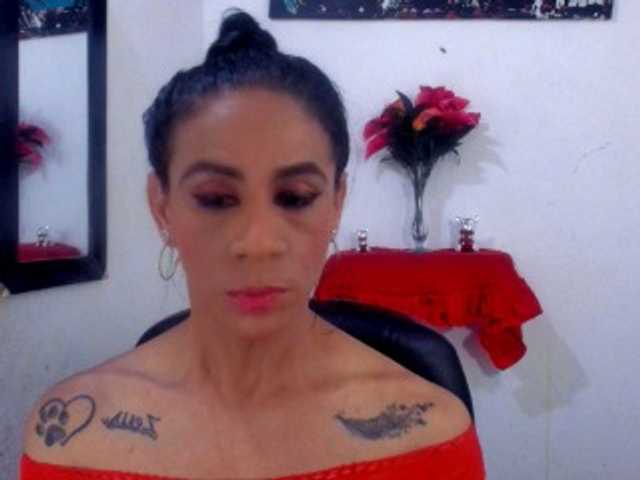 Live sex webcam photo for treyxiihot87 #278160512