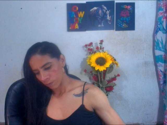 Live sex webcam photo for treyxiihot87 #291565329