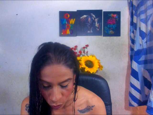 Live sex webcam photo for treyxiihot87 #291806029