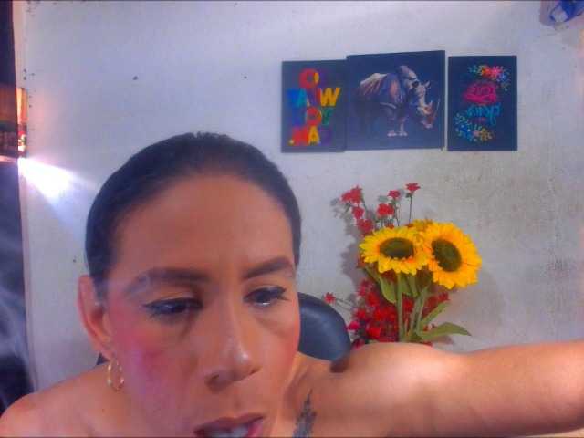 Live sex webcam photo for treyxiihot87 #291846366