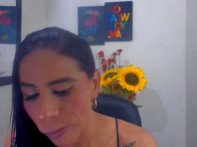 Live sex webcam photo for treyxiihot87 #292229366