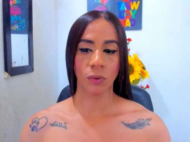 Live sex webcam photo for treyxiihot87 #292355777