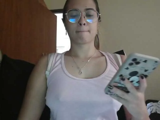 Live sex webcam photo for trianabell #293194854