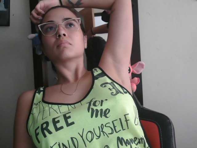 Live sex webcam photo for trianabell #293984303