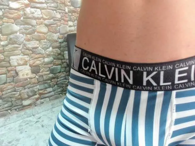 Live sex webcam photo for tricolmini2 #277050714