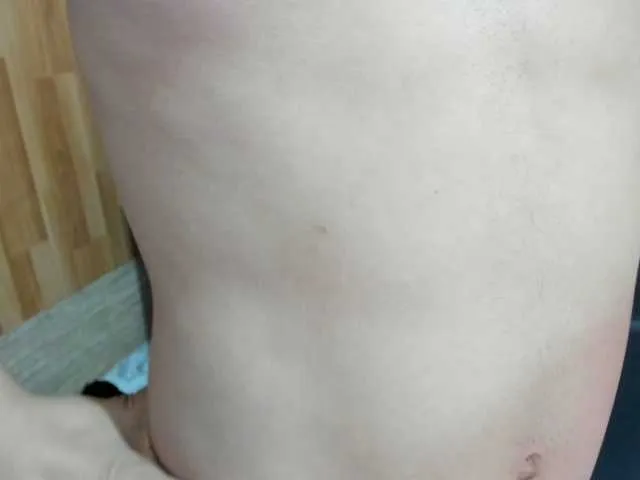 Live sex webcam photo for tricolmini2 #277057024