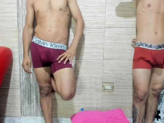 Live sex webcam photo for tricolmini2 #277539456