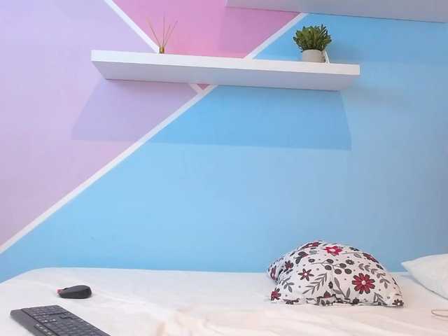 Live sex webcam photo for triinidad #275708122