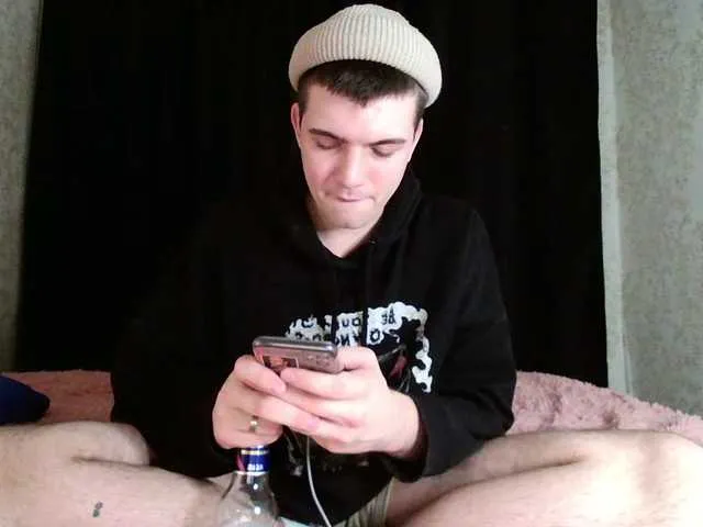 Live sex webcam photo for tripc #290548202