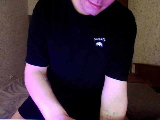 Live sex webcam photo for tripc #292371256