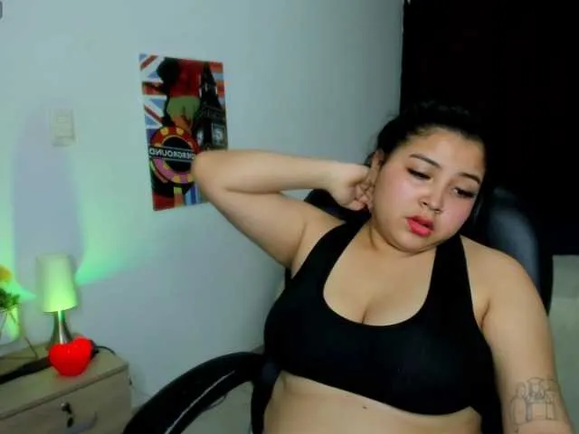 Live sex webcam photo for trixie-bigsexy #290467704