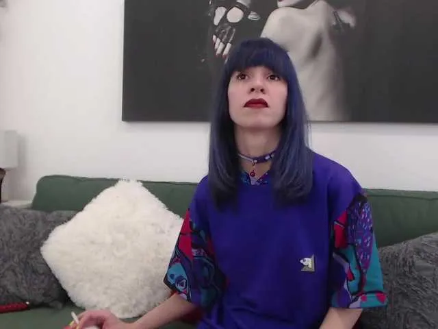 Live sex webcam photo for trixiemore #273012357