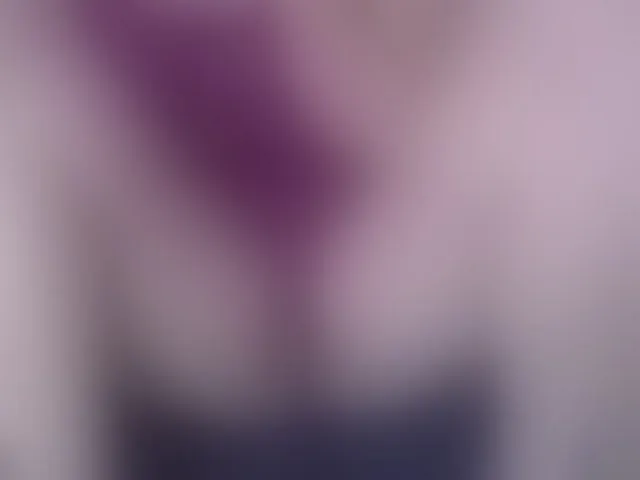Live sex webcam photo for trixxxye #293697856