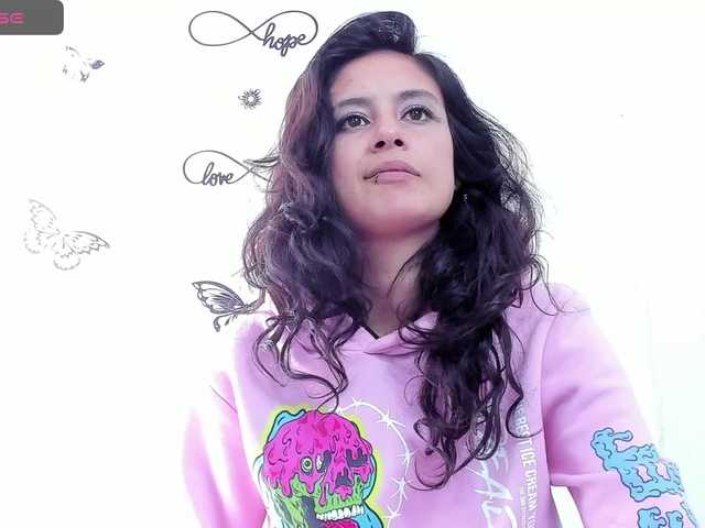 Live sex webcam photo for trixy26 #277484903