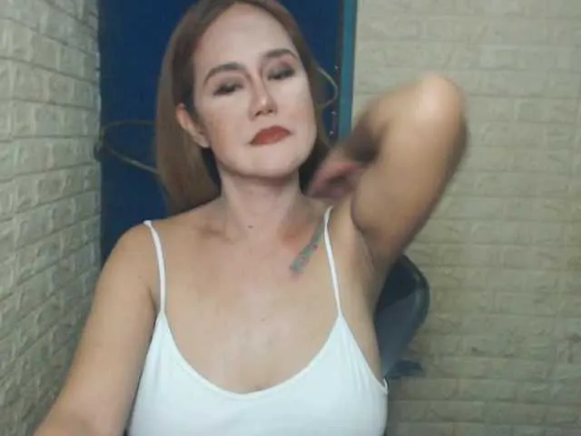 Live sex webcam photo for trymoko28 #277971459