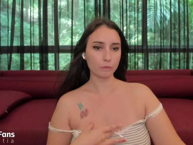 Live sex webcam photo for tryshow #275996227