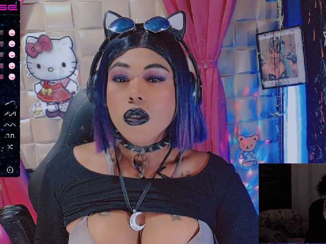 Live sex webcam photo for tsVIOLETT #274499801