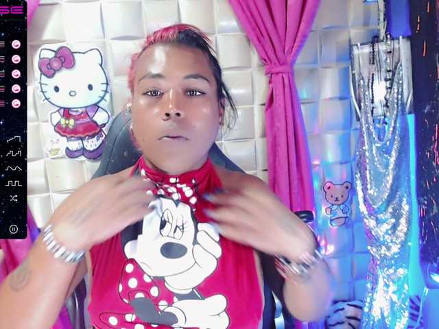 Live sex webcam photo for tsVIOLETT #274535602