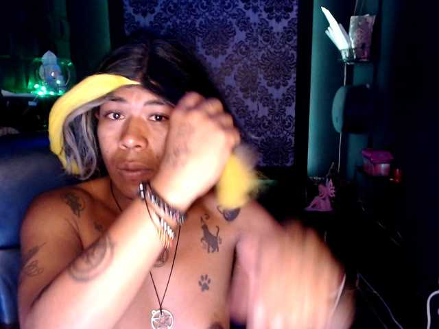 Live sex webcam photo for tsVIOLETT #275787488