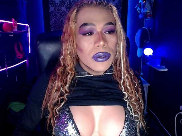 Live sex webcam photo for tsVIOLETT #276676715